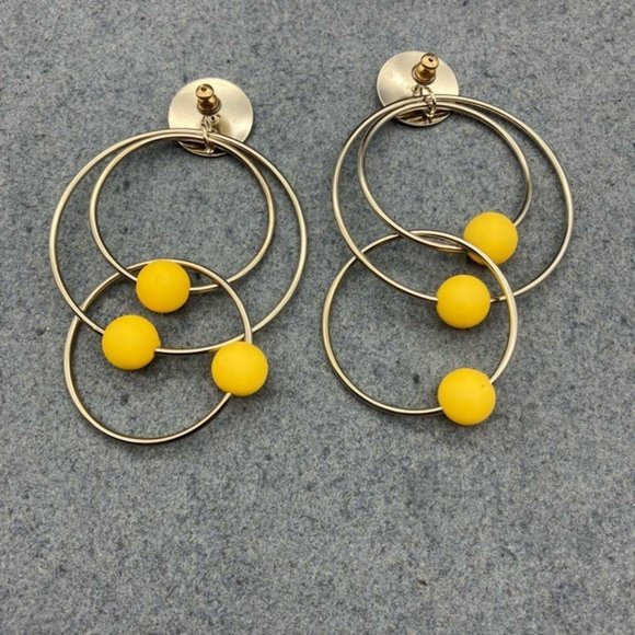 New Ave Pierced Dangle Earrings Triple Hoop Silver Yellow Sliding Bead 80S Retro - Picture 3 of 3